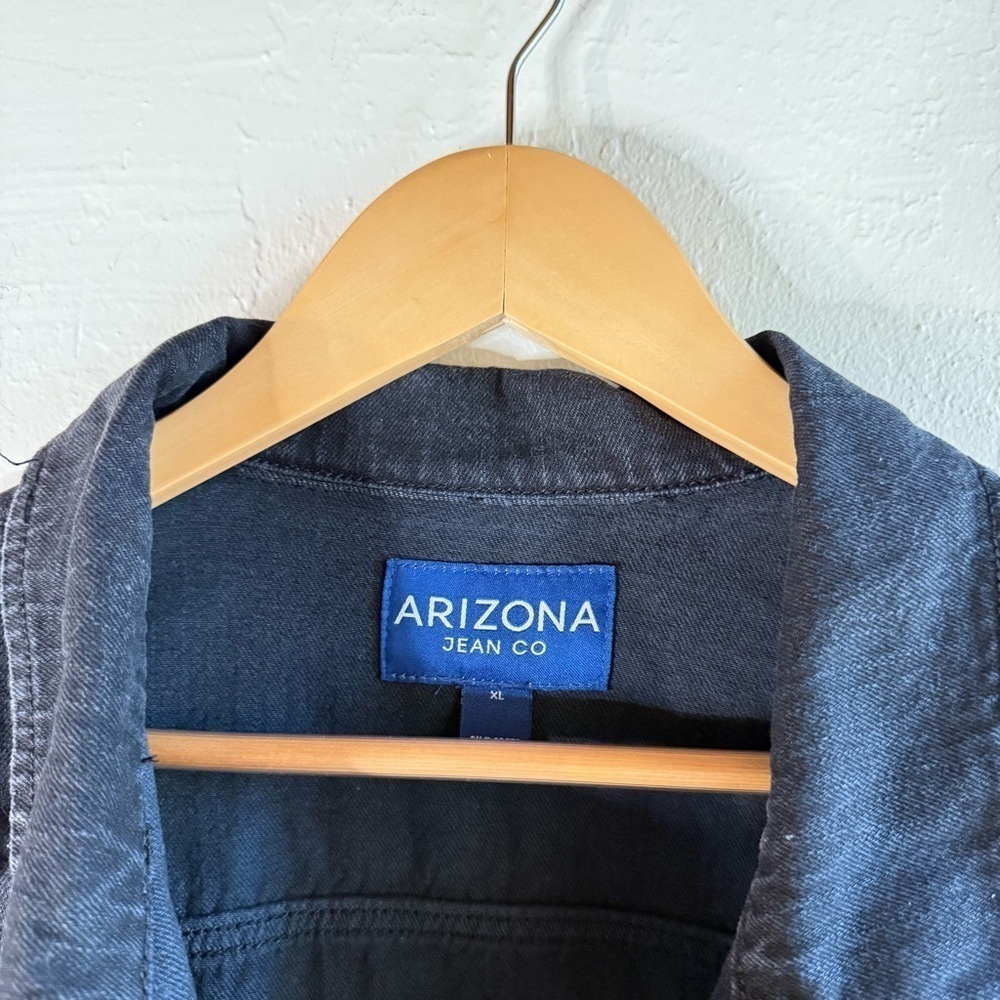 Arizona Jean Company Women's Distressed Black Denim Jacket Size Large - Picture 2 of 6